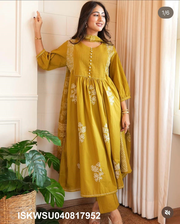 Embroidered Cotton Anarkali Kurti With Pant And Printed Dupatta-ISKWSU040817952