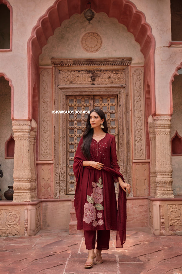 Embroidered Malmal Chanderi Kurti With Pant And Dupatta-ISKWSU05082450