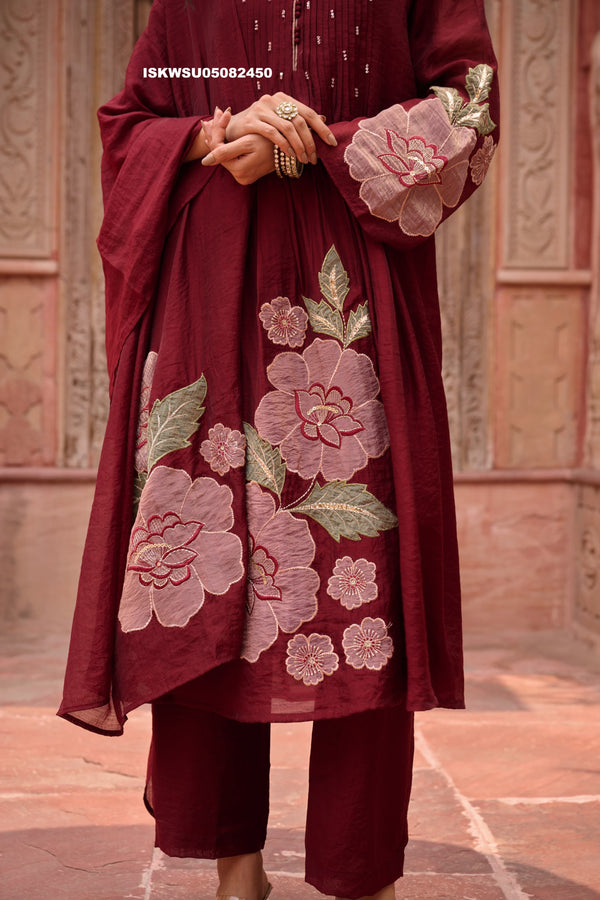 Embroidered Malmal Chanderi Kurti With Pant And Dupatta-ISKWSU05082450