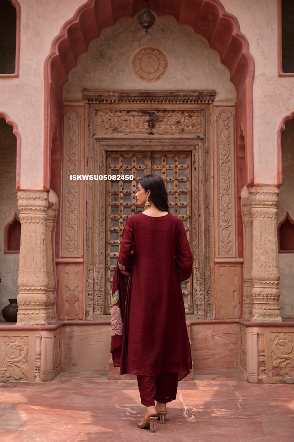 Embroidered Malmal Chanderi Kurti With Pant And Dupatta-ISKWSU05082450