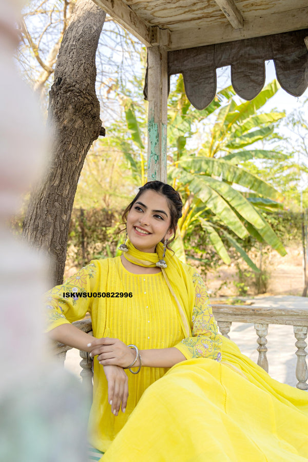 Embroidered Malmal Chanderi Kurti With Pant And Dupatta-ISKWSU050822996