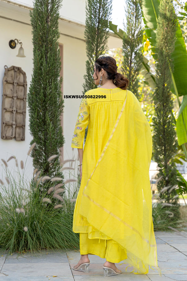 Embroidered Malmal Chanderi Kurti With Pant And Dupatta-ISKWSU050822996