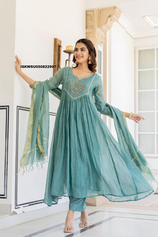 Embroidered Malmal Chanderi Kurti With Pant And Dupatta-ISKWSU050822997