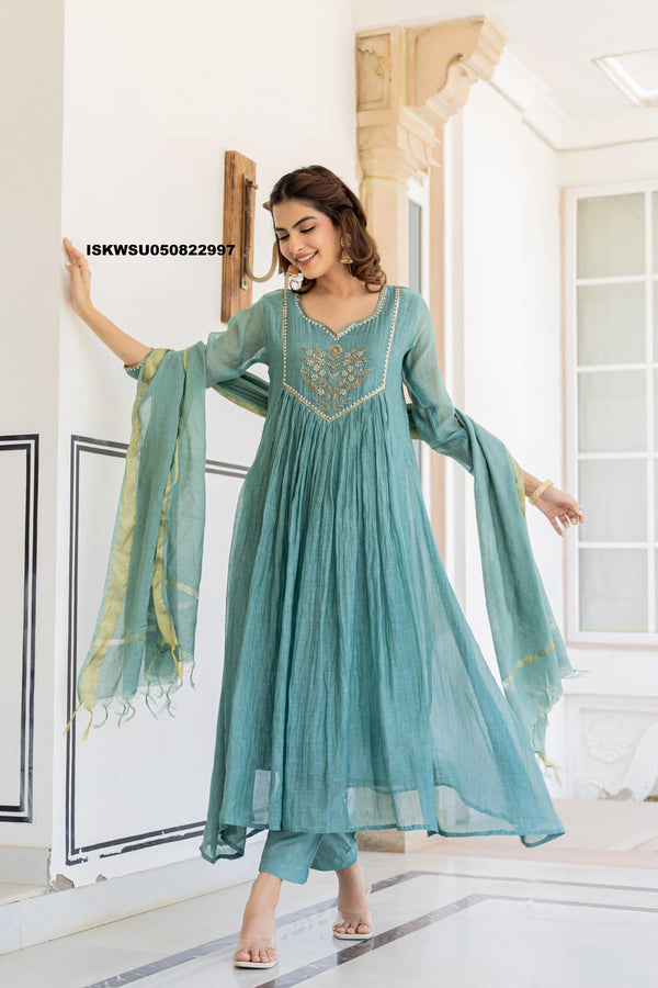 Embroidered Malmal Chanderi Kurti With Pant And Dupatta-ISKWSU050822997