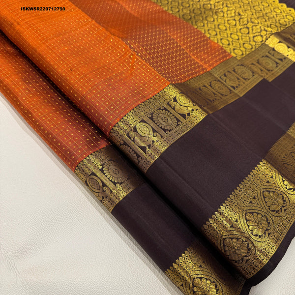 Kanchipuram Handloom Silk Saree With Contrast Blouse-ISKWSR220712790