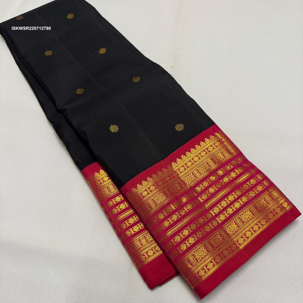 Kanchipuram Handloom Silk Saree With Contrast Blouse-ISKWSR220712790
