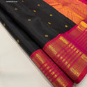 Kanchipuram Handloom Silk Saree With Contrast Blouse-ISKWSR220712790