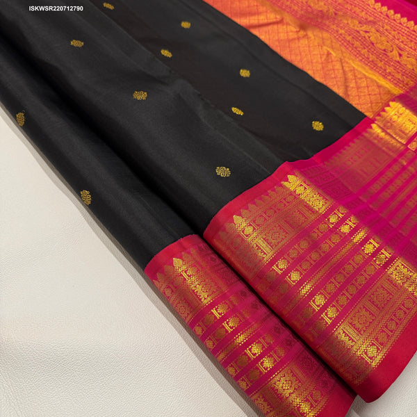 Kanchipuram Handloom Silk Saree With Contrast Blouse-ISKWSR220712790
