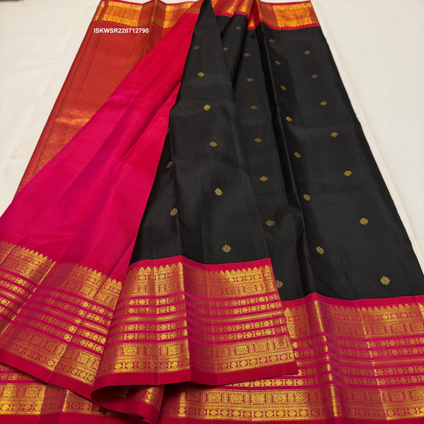 Kanchipuram Handloom Silk Saree With Contrast Blouse-ISKWSR220712790